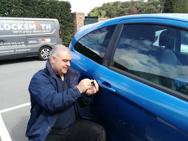 24 Hour Automotive Locksmiths
